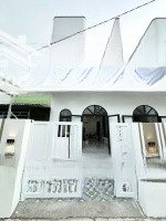 nhà hẽm ô tô 2,5m số 863 nguyễn trung trực, nhà 2 tầng, mới 100%, hoàn thiện nội thất cao cấp, shr