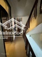 bán gấp nguyễn trãi 42m² 5 tầng lô góc ô tô tránh cách phố 20m -kinh doanh văn phòng-dân trí cao