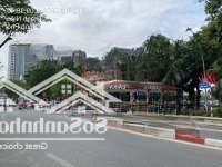 cho thuê biệt thự đẹp tại mp hai bà trưng, 400 triệu, 600m2, xd 200mx3t, mt 15m, lh 09322.88997