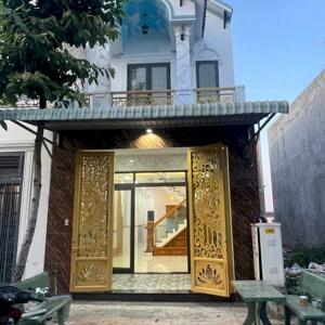 Bán nhà trung tâm TP Tân Uyên - ngay chợ Tân Hiệp