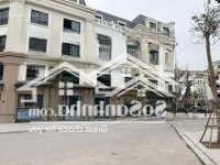 gấp em cần tiền lo cho con đi du học, bán gấp căn vin nhà đẹp hướng mát, ~300m2, giá cực rẻ