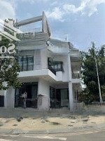 nhà full nội thất ngay đường bát nàn, quận 2. dt 11x20m, hầm 4 tầng, 5pn, có thang máy giá 70tr/th