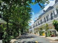 bán nhà phố 160m2 tại đt 835c, 2,3 tỷ, bến lức, long an( đã hoàn công)
