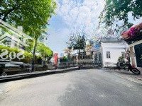 cho thuê nhà biệt thự nguyên căn, khu vip an ninh, sát tô ngọc vân - 202m2 - 1t2l có sân vườn rộng
