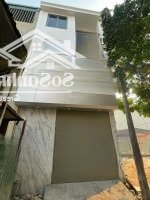 tôi cần bán nhà 4t tổ 6, tt quang minh mê linh. ôtô vào nhà. hoàn thiện cơ bản về ở ngay 0973001668
