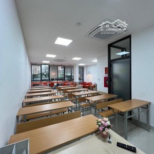 bán nhà mặt phố cầu diễn - 8 tầng thang máy - kinh doanh đỉnh - vỉa hè 8m 70m2 28tỷ