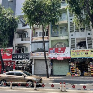 bán nhà mặt tiền khánh hội .p6.q4,dt:4x18m,giá:30.5tỷ(5tầng)