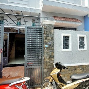 nhà mới toanh có 3 phòng ngủ, 2wc giá 8.5tr/th, tân thới nhất, quận 12