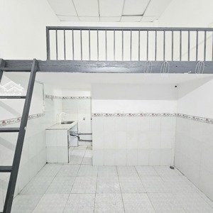 cho thuê phòng trọ có gác cao mới xây ngay cầu vượt linh xuân - làng đh
