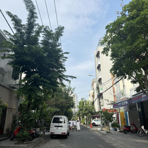 bán lô đất nguyễn xuân khoát, sát biển - khu phố hàn quốc. 83m2 giá 9.x tỷ