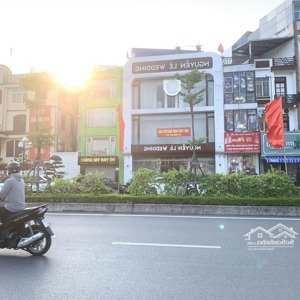 Cho Thuê Lô đất Mt: 14m Dt: 500m2 đường Hồ Sen Vị Trí đẹp Ngay đoạn Sang đường