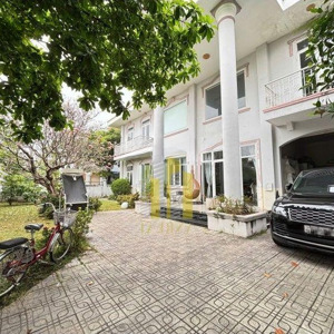 biệt thự trần não 530m2 sân vườn hồ bơi - an ninh tuyệt đối