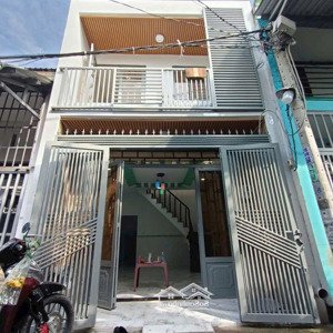 chính chủ bán nhà 3/ lê thị ngay gần chợ trường học ấp 1 vĩnh lộc a.2phòng ngủ 2w dt:44 m2 nhà đẹp