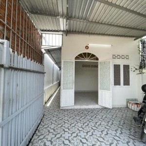 bạn đang tìm nhà ở nha trang vừa túi tiền, vị trí tiện lợi, có thể dọn vào ở ngay?