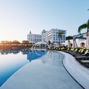 cần bán khách sạn mặt tiền cửa đại - hội an