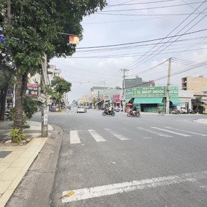 Cho Thuê Nhà Sát Góc Ngã Tư Mặt Phố D1, 14 Tr/th, 100m2, đẹp Bao Giá Siêu Hời, Thuận An, Bình Dương