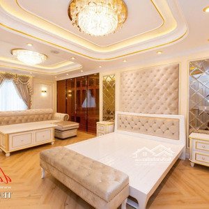 chính chủ cần bán gấp dinh thự 1200m2 1 hầm 5 lầu thang máy. mt trần văn kiểu, quận 6