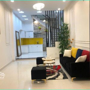 bán nhà mặt tiền đất thánh tân bình giáp cư xá bắc hải. lh/ điệp 0903070684