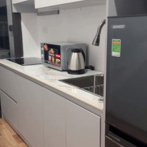 cho thuê căn hộ 2 ngủ - 2 vệ sinh - 86m2 - khách sạn ngọc hà - đường nguyễn tất thành - vĩnh yên