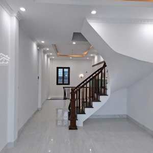 bán nhà mới xây 40m2 3 tầng tại phúc đức sài sơn, đã hoàn thiện chỉ việc về ở ngay hỗ trợ bank