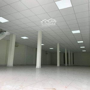 Cho Thuê Mặt Bằng Nguyễn Tất Thành, 500 M2, Ngang 20 Mét