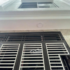 bán nhà 4.5 tầng đẹp long lanh ngay gần khu đô thị đô nghĩa 3,95 tỷ, 32m2, 3pn, 4wc