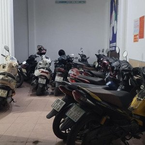 cần sang nhượng gấp homestay 562 đường láng dt;70m 17 giường 34los doanh thu 40-45tr/tháng giá:ib.