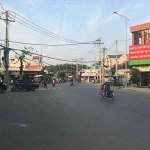 bán nhà mặt tiền trần thị năm (tch10). dt: 15m x 40m đường 15m kinh doanh giá 33 tỷ tl