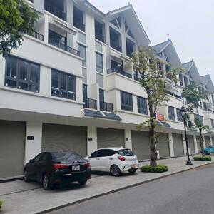 Bán gấp LK Hinode Royal Park 100m2-4T, vỉa hè rộng, vị trí đẹp, giá 16 tỷ