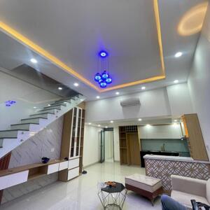 Chính Chủ Gưởi Cho Thuê Nhà Mặt Tiền Tôn đản 