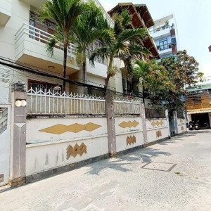 bán gấp biệt thự 130m2, 13,9 tỷ tại lý phục man, bình thuận, quận 7, tp.hcm
