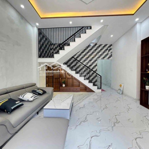 giá chỉ hơn 3 tỷ quá rẻ so với giá trị thực đã sở hữu ngay nhà ở đường đỗ xuân hợp, phước long b