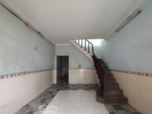 nhà trọ cho thuê 64m2 gần trường học, gần chợ, gần bách hóa xanh. hẻm an ninh