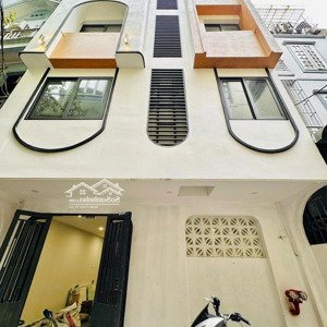 nguyễn trãi ô tô đỗ cửa ccmn 80m, 7 tầng , mt 6,8m , 17 phòng khép kính đủ gpxd, pccc. nhỉnh 20 tỷ.