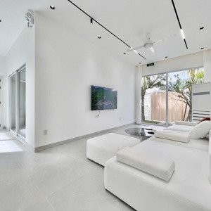 bán villa đường thành vinh 2, hướng đông bắc 250m2(12,5x20m) 4pn 4wc hồ bơi giá 15 tỷ 5 chính chủ