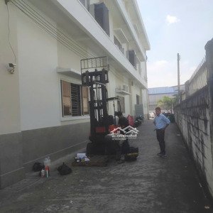 cho thuê kho xưởng 2.500m2 trong kcn tân bình, khuôn viên: 4.000m2, pccc tự động