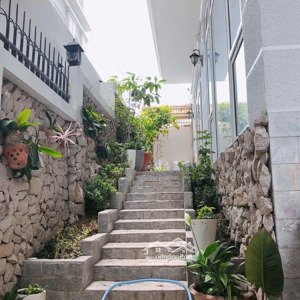 hot..! cơ hội tốt cho gia chủ sở hữu biệt vip an phú an khánh. vị trí - giá tốt cho gia chủ.