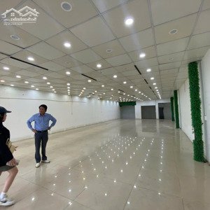 cho thuê lô đất phạm văn đồng 330 m2 sát biển siêu víp