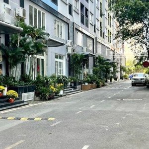 shophouse vị trí đẹp, chủ cần bán nhanh giá 3,5 tỷ sổ hồng riêng, sở hữu lâu dài