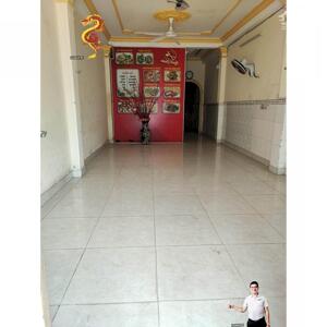 Cho thuê mặt bằng mặt tiền Chu Văn An,P.26,4x10m, vỉa hè rất rộng,10tr