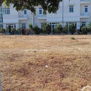 bán đất nền khu đấu giá hoàng thành đăk cấm tp kon tum .