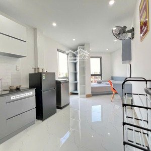thuê ngay căn hộ 35 m2 ,dự án mới, phòng nội thất full mới ngay mặt tiền phạm văn đồng, quận gò vấp