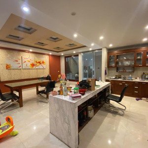 bán nhà liền kề 162 đường hòa lạc trần phú móng cái giá tốt , đang cho người tq thuê hơn 40tr/tháng