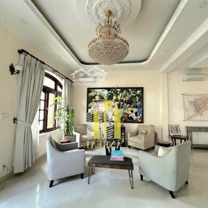biệt thự sân vườn thảo điền khuôn viên 400m2 đầy đủ nội thất