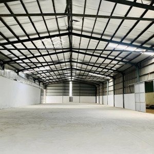cho thuê kho xưởng 215m2 lĩnh nam ngõ xe tải 2.5 tấn đỗ cửa, làm kho + văn phòng, giá thuê 16 tr/th