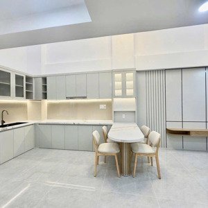 cần xoay vốn bán nhà đẹp tại đường tân khai, q11, tp.hcm, 60m2, 4,5tỷ, shr, lh: 0769686348