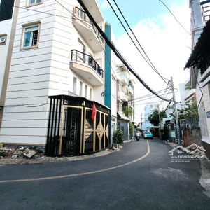 bán đất tặng nhà, hx tải, dt: 4,1mx 33m. tương lai 2mt hiệp phú thủ đức