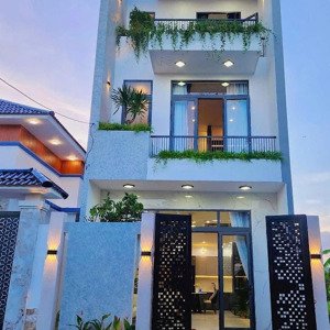 chính chủ bán nhà 1 trệt 2 lầu giá 1 tỷ 3, ngay kcn visip3, sổ sẵn