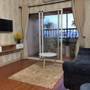 chủ định cư nước ngoài, bán gấp căn hộ chung cư ngô gia tự, q10, 54m2, 2pn, 2.6 tỷ, có sổ