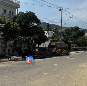 nhà đẹp 2 tầng trần khát chân, vĩnh hòa, nha trang - ngang 7,7 m
